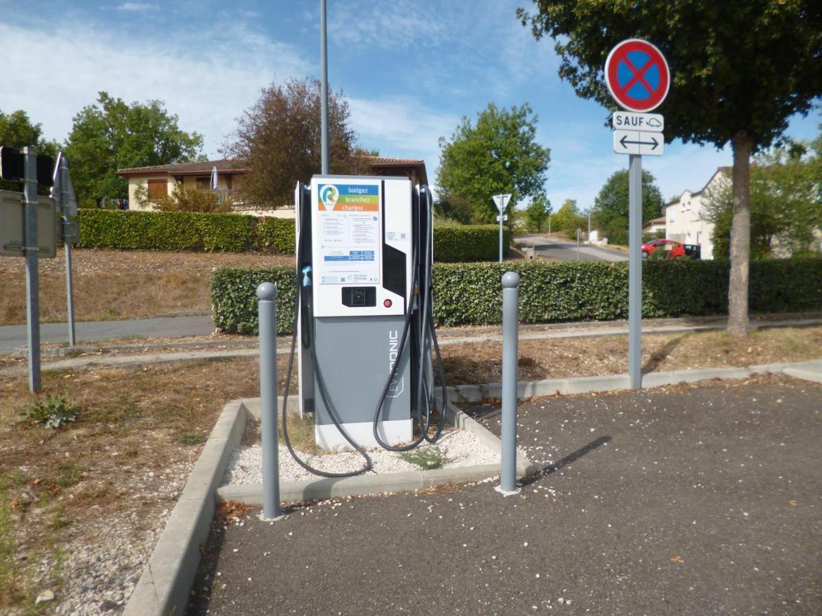 Gite A La "Traverse" Des Chemins Lalbenque Exterior photo