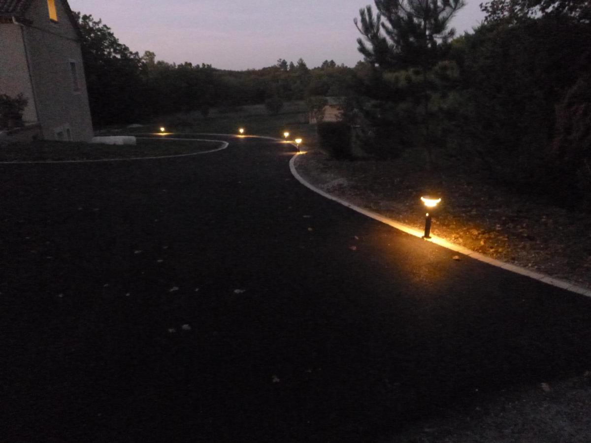 Gite A La "Traverse" Des Chemins Lalbenque Exterior photo